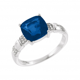 Женское кольцо с бриллиантами и топазом